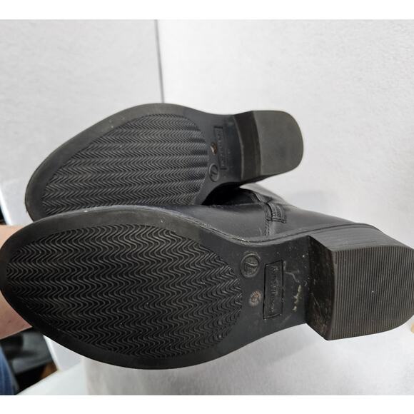 St. John's Bay knee high boots, size 7 (Like New) - Picture 5 of 8